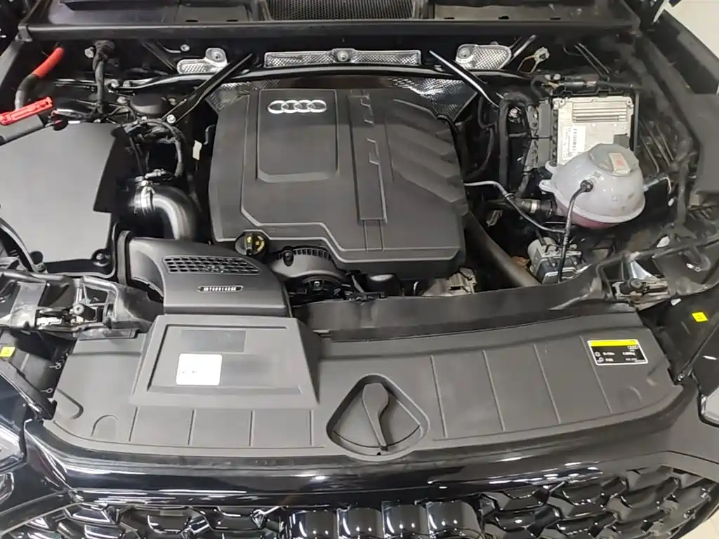 Audi Q5L Sportback — миниатюра 20