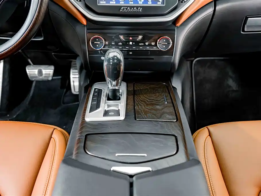 Maserati Ghibli — миниатюра 12