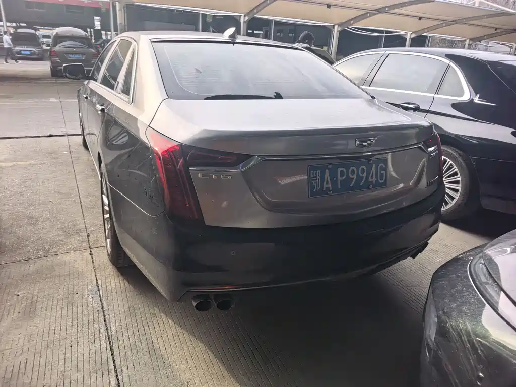 CADILLAC CT6