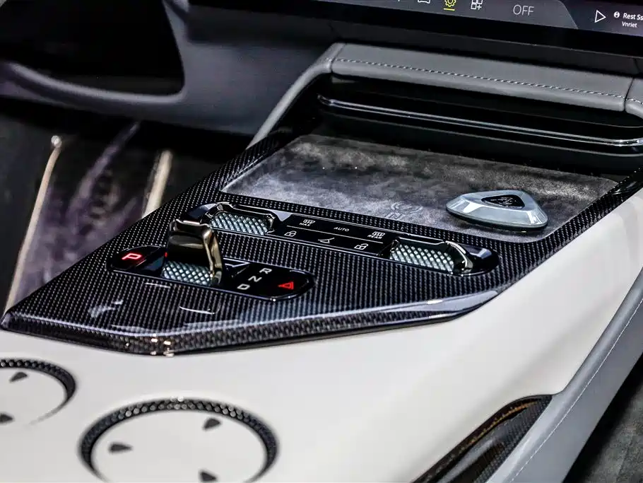 LOTUS SPORTS CAR EMEYA FLOWERS