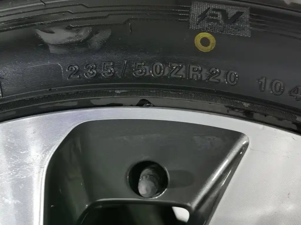 Land Rover Discovery Sport — миниатюра 24