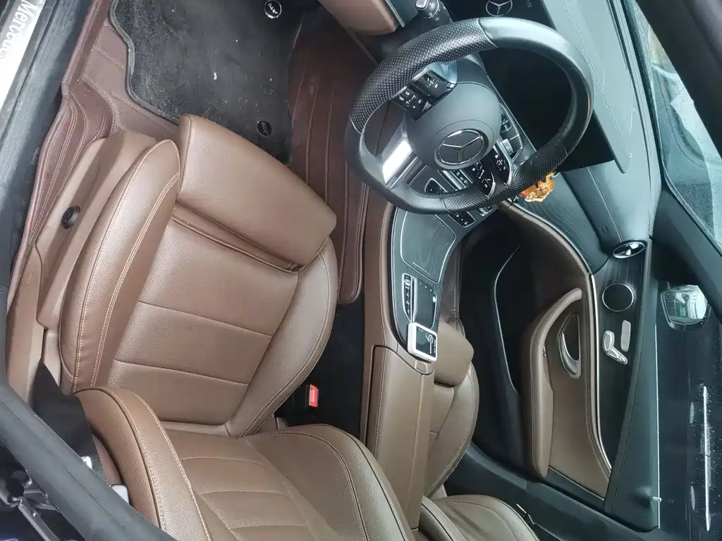 Mercedes-Benz E-Class — миниатюра 4