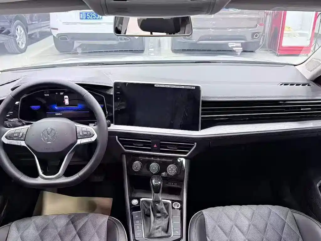 Volkswagen Sagitar — миниатюра 5