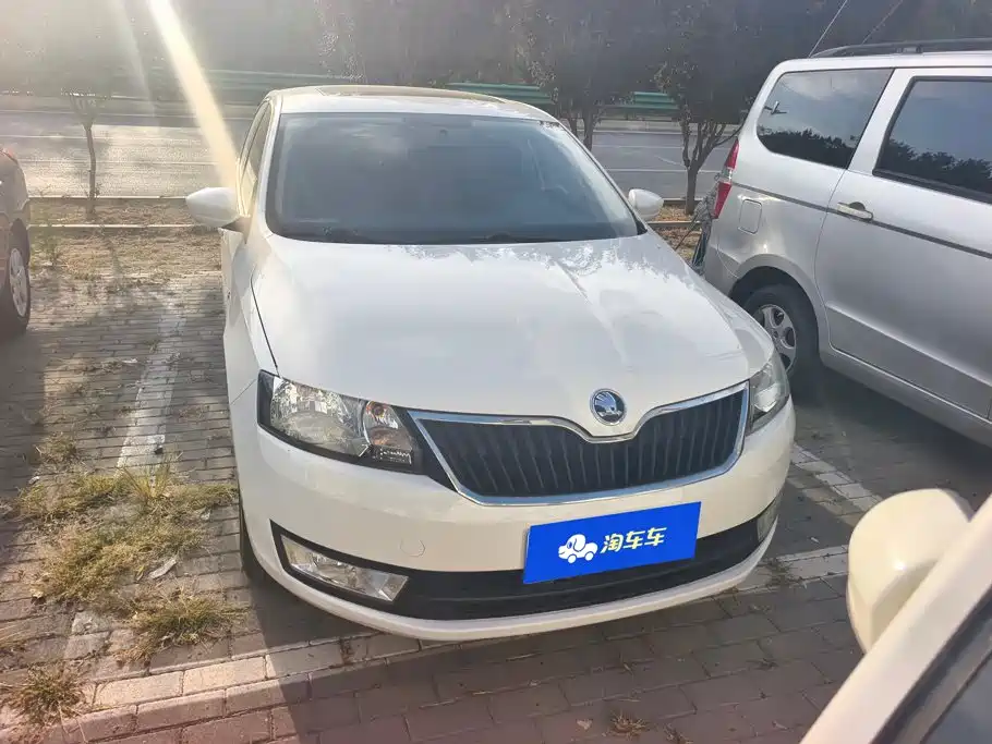Skoda Rapid — миниатюра 2
