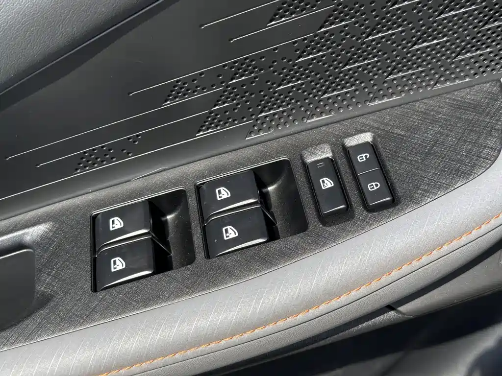 Changan UNI-V — миниатюра 18