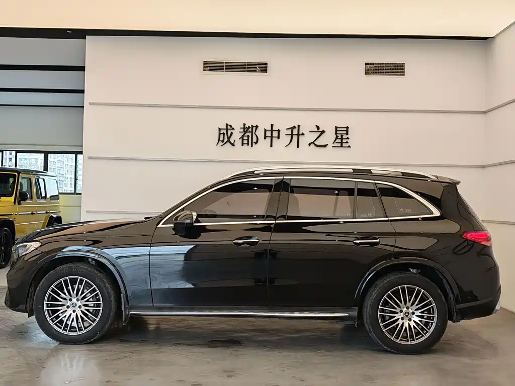 Mercedes-Benz GLC 2024 GLC 300 L 4MATIC 5 мест