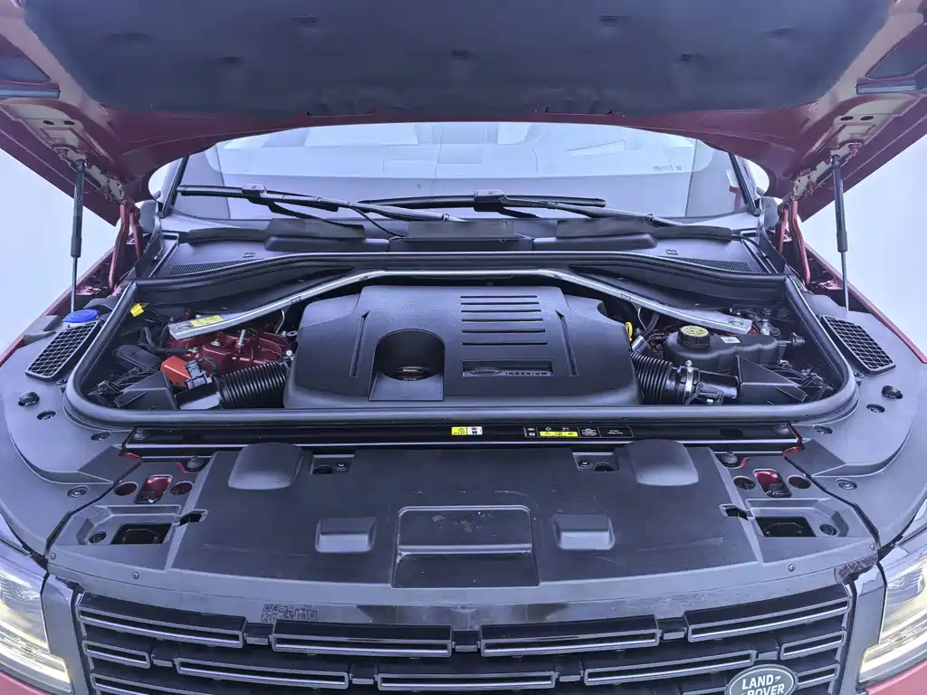 Land Rover Sport PHEV — миниатюра 20