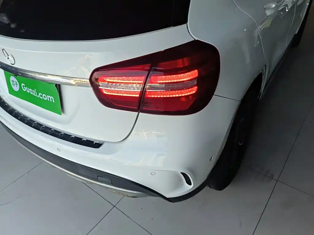 Mercedes-Benz GLA — миниатюра 8