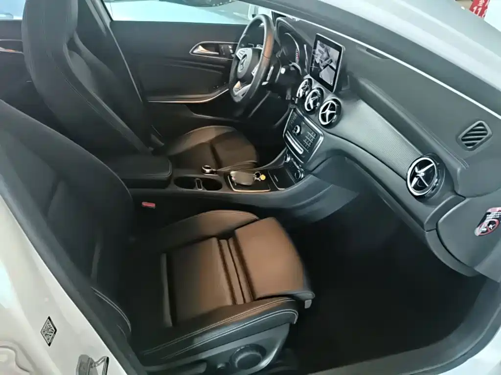 Mercedes-Benz GLA — миниатюра 25