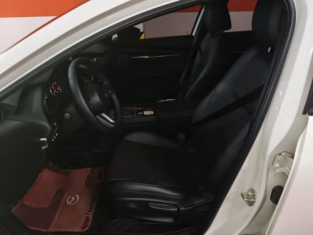 Mazda 3 Axela — миниатюра 15