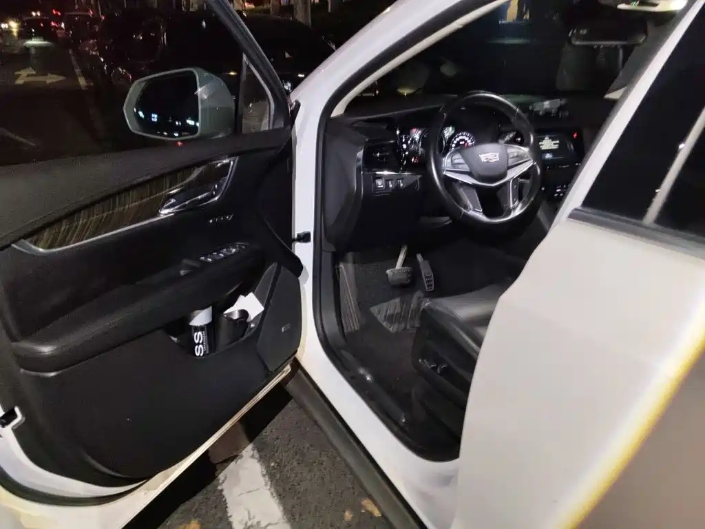 Cadillac XT5 — миниатюра 12