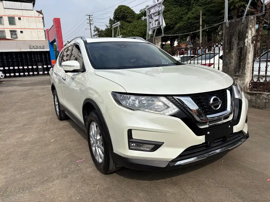 NISSAN QIJUN