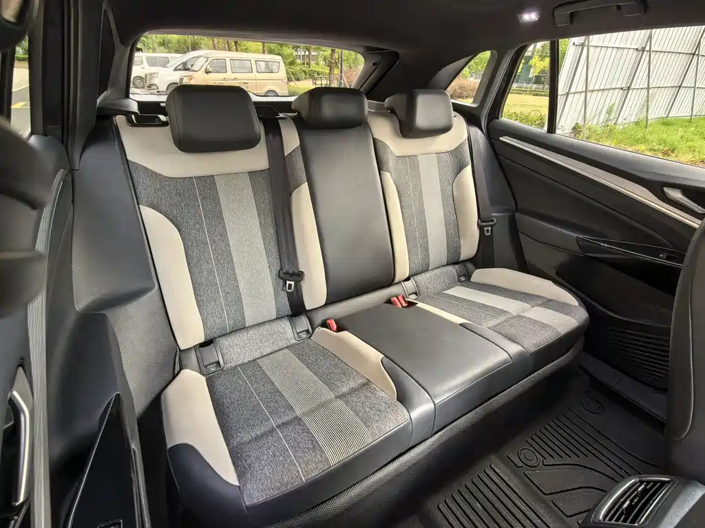 Volkswagen ID.4 Crozz — миниатюра 14