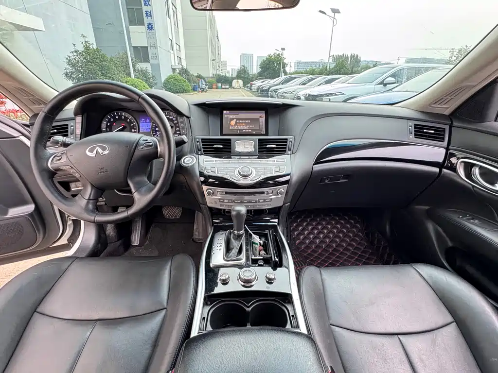 Infiniti Q70 — миниатюра 12