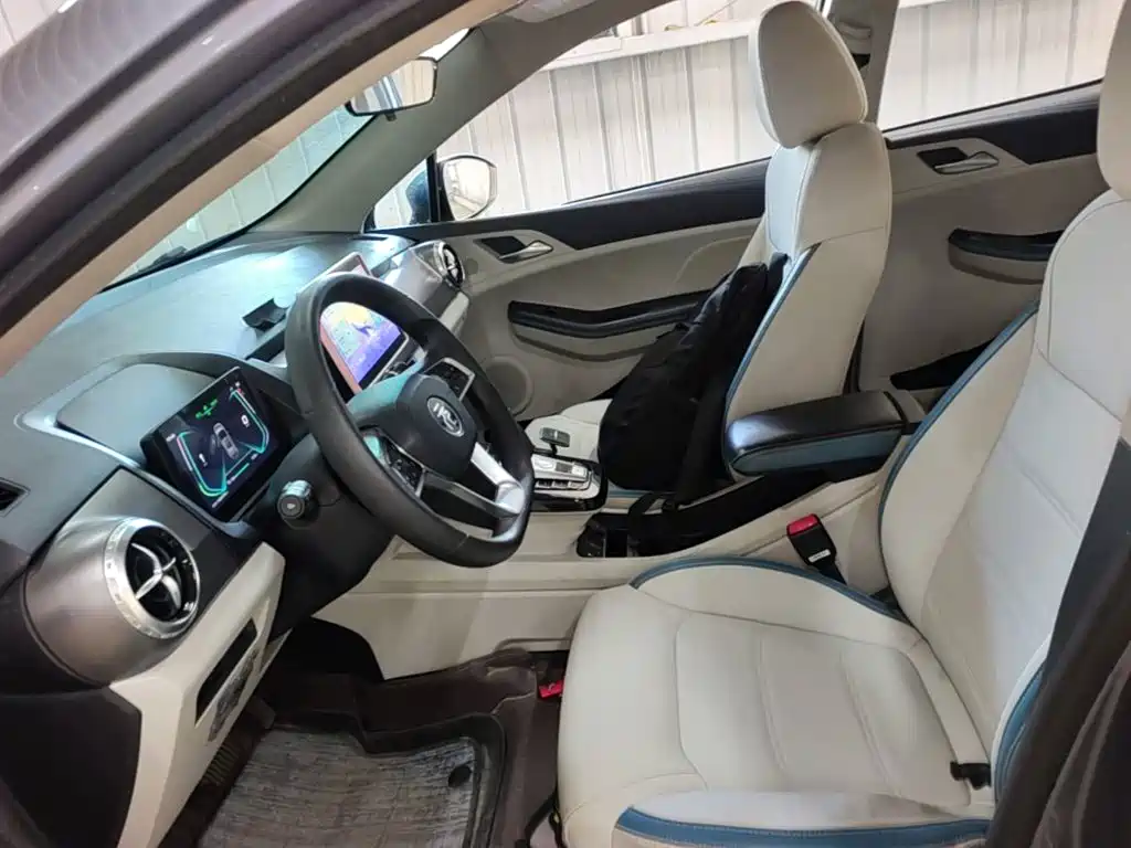BYD Yuan Pro — миниатюра 15