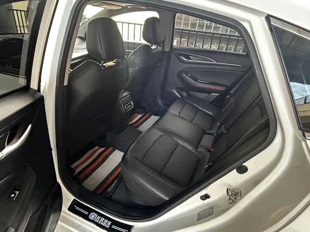 Changan Eado — миниатюра 5