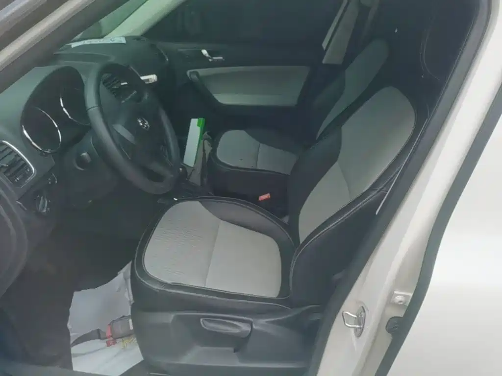 Skoda Yeti — миниатюра 15