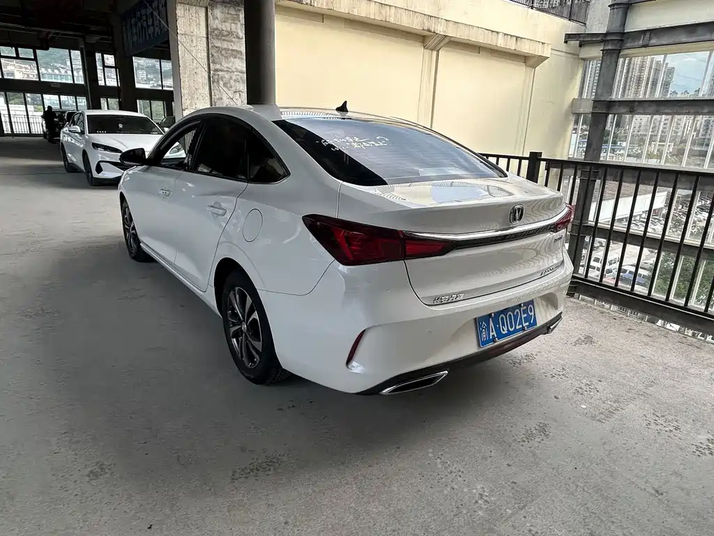 Changan Eado — миниатюра 6