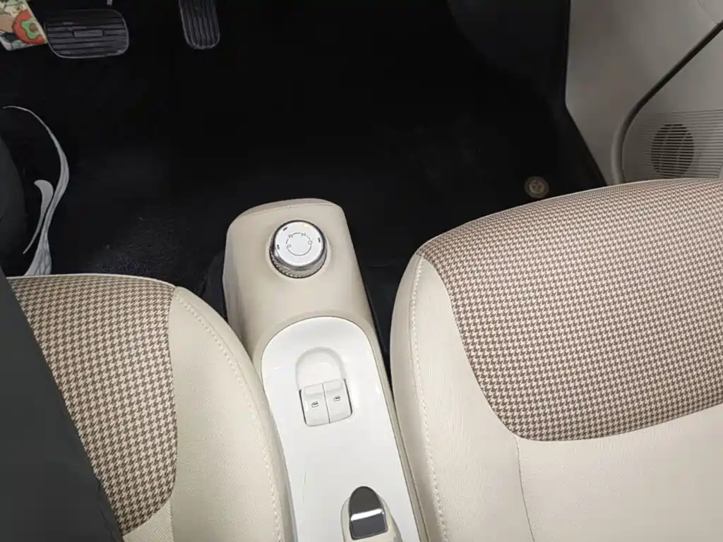 Wuling MINIEV — миниатюра 14