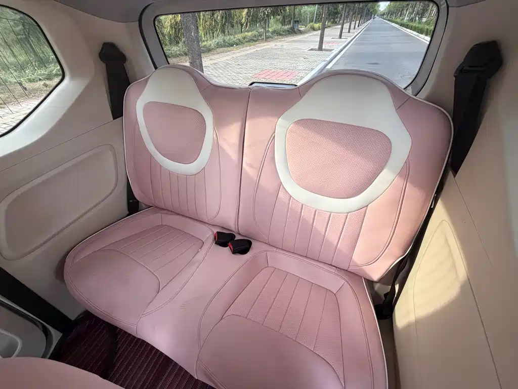 Wuling MINIEV — миниатюра 9