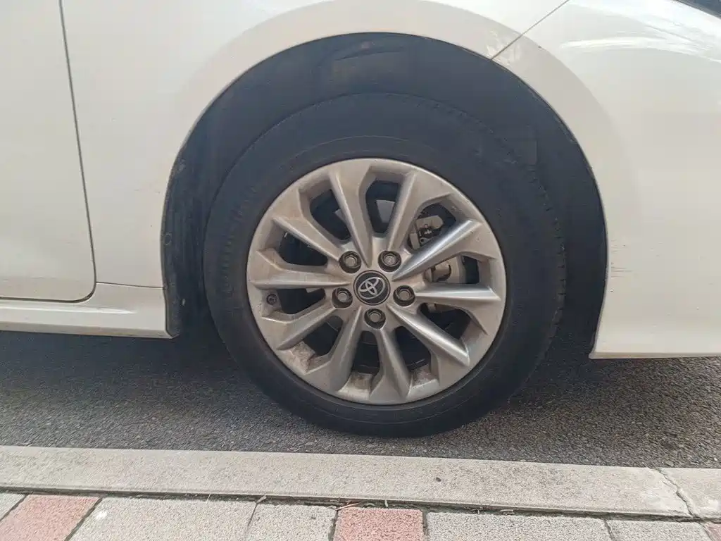 Toyota Corolla — миниатюра 8