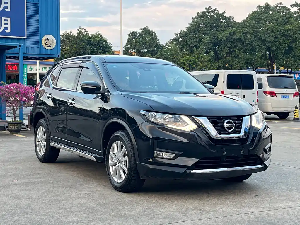 Nissan X-Trail — миниатюра 3