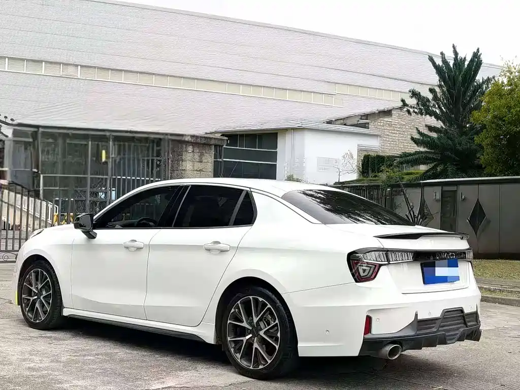 Lynk & Co 03 2019 1.5TD DCT VI