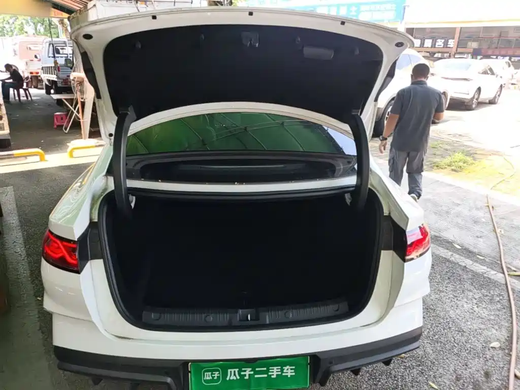 BYD Qin L — миниатюра 19
