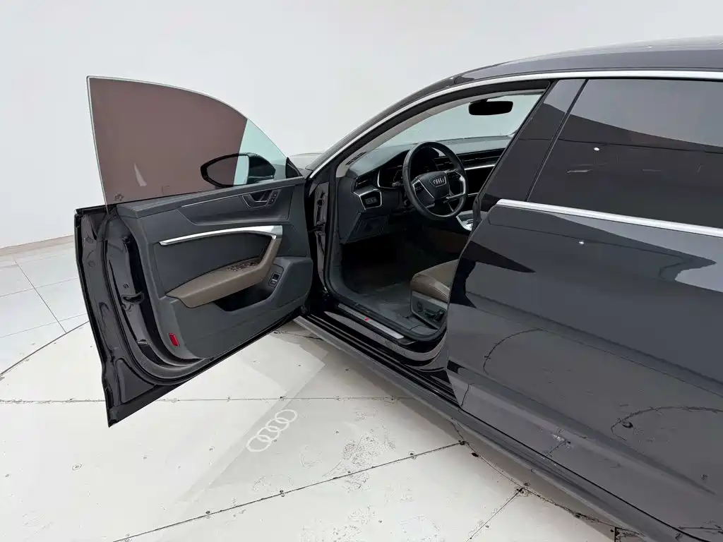 Audi A7L — миниатюра 24