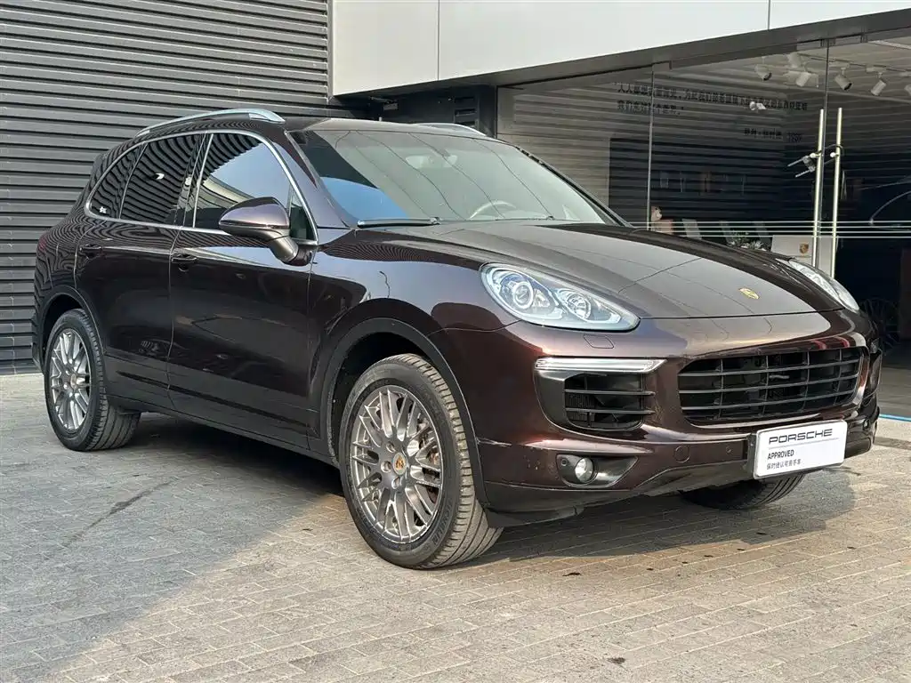 PORSCHE CAYENNE
