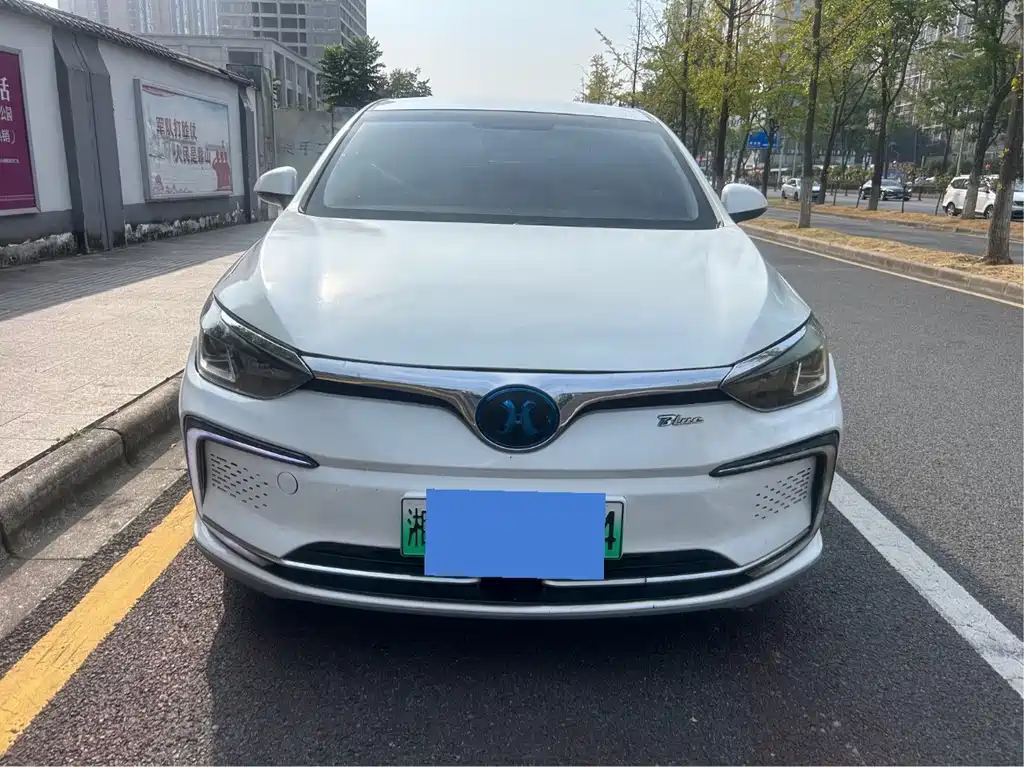 BAIC EU5 — миниатюра 2