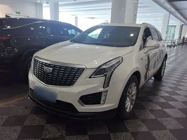 CADILLAC XT5