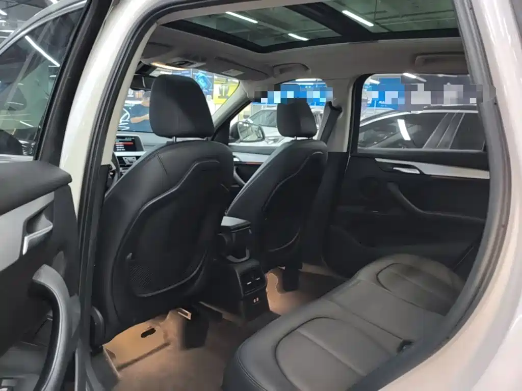 BMW X1 — миниатюра 17