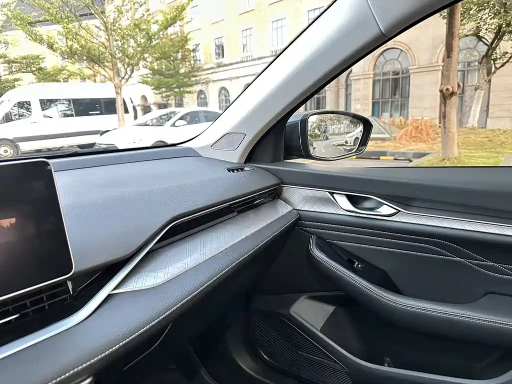 Geely Xingrui — миниатюра 10