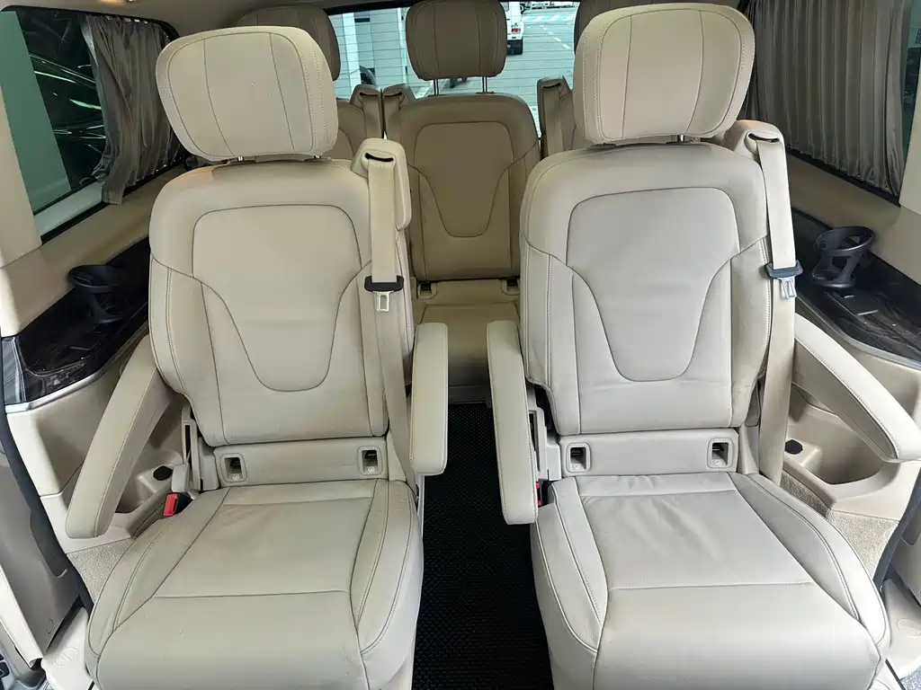 MERCEDES-BENZ V CLASS