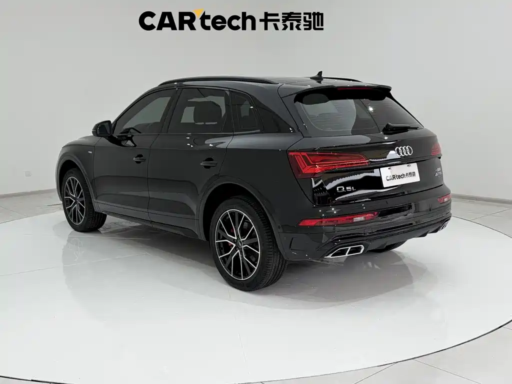 Audi Q5L — миниатюра 7