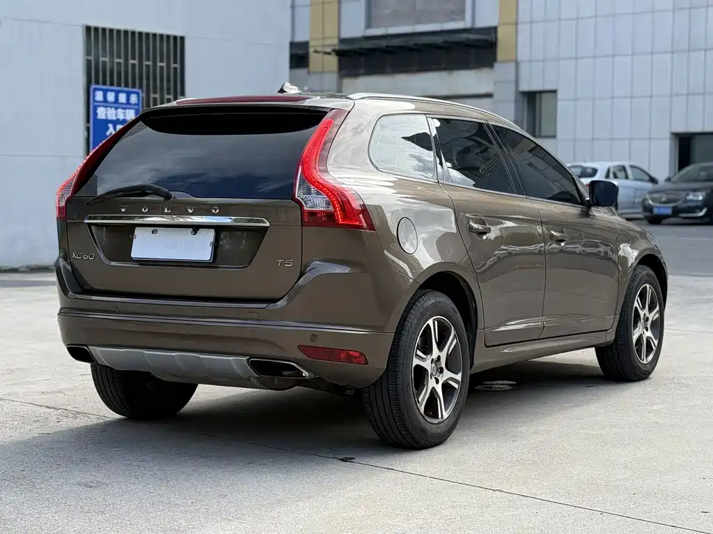 Volvo XC60 (Import) — миниатюра 8