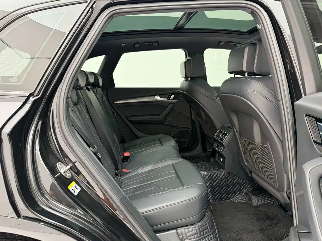 Audi Q5L — миниатюра 26