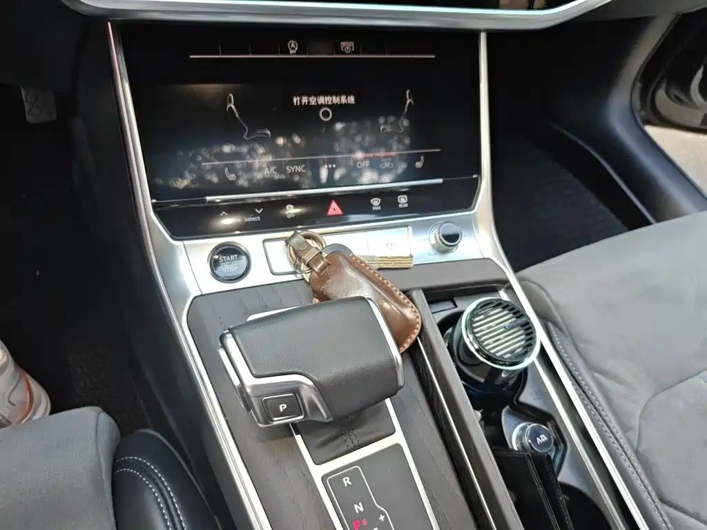 Audi A6L — миниатюра 7