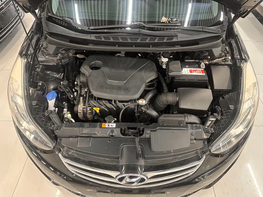 Hyundai Elantra Langdong — миниатюра 7