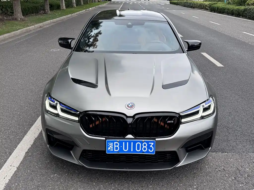 BMW M5