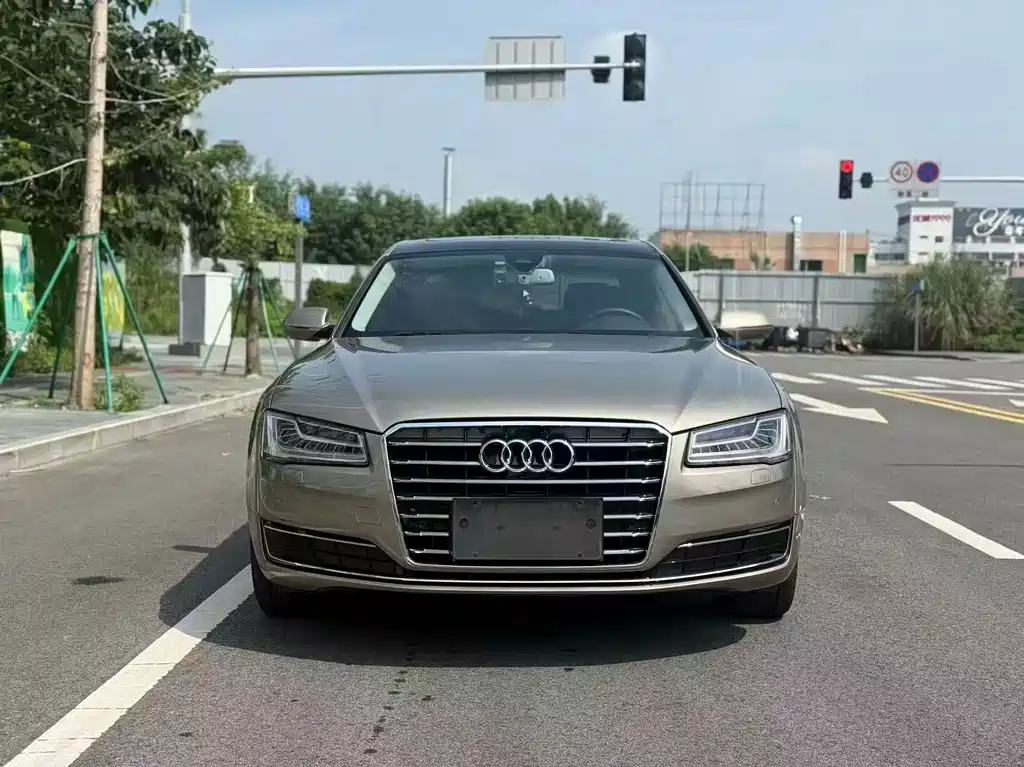 Audi A8 — миниатюра 2
