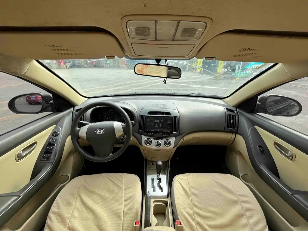 Hyundai Elantra 2011 1.6L AT Comfort