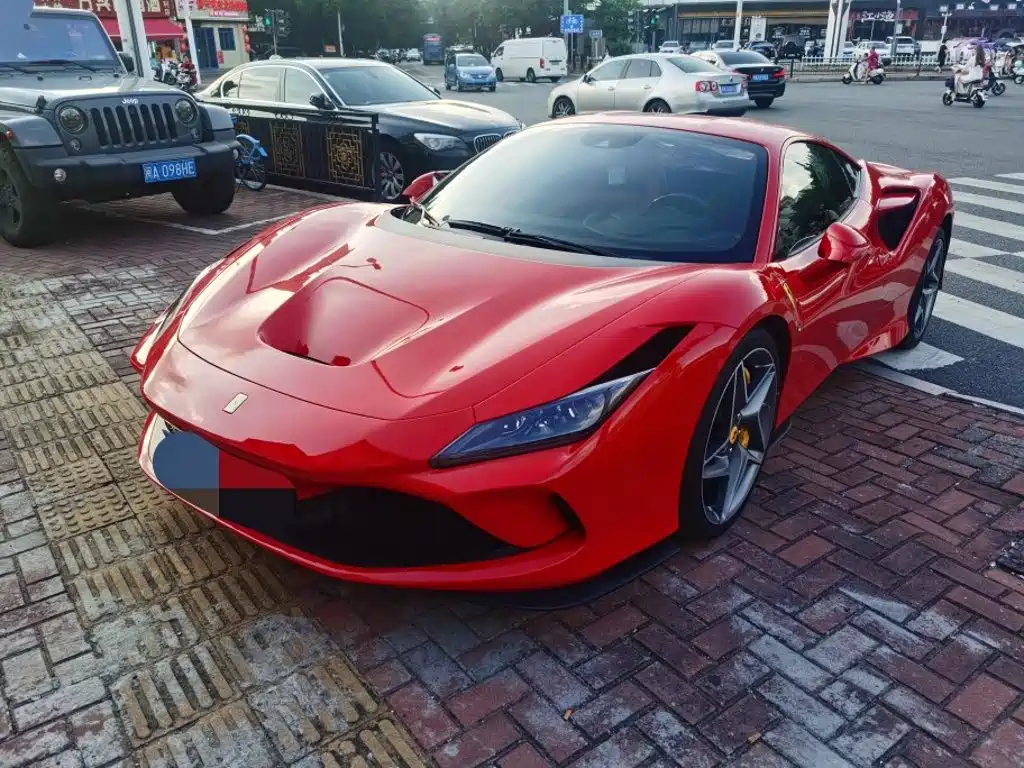 Ferrari F8