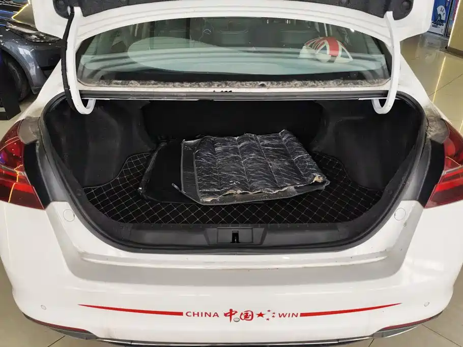 Geely Emgrand — миниатюра 4