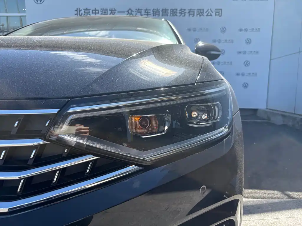 Volkswagen Magotan 2023 200 330TSI DSG Luxury