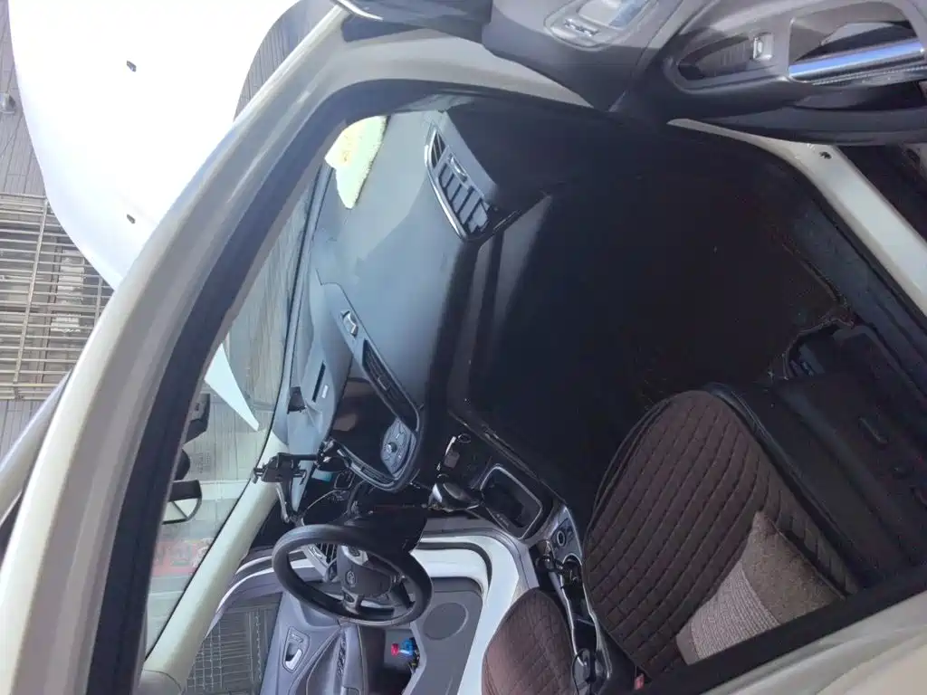 Ford Kuga — миниатюра 20