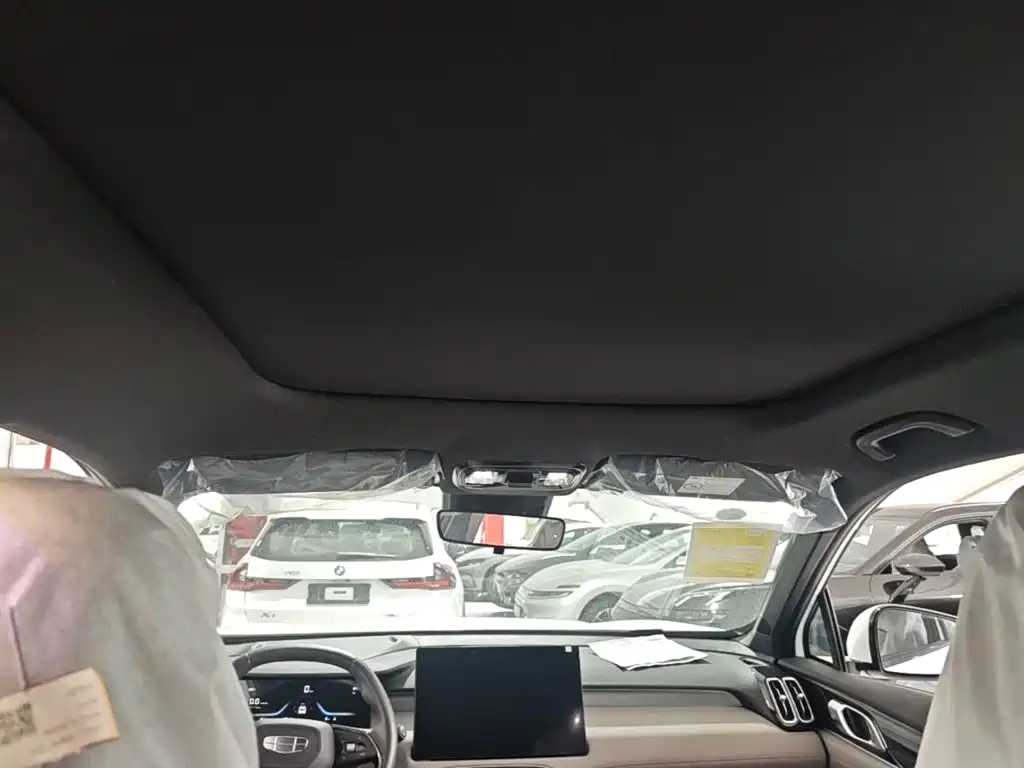Geely Boyue L — миниатюра 18