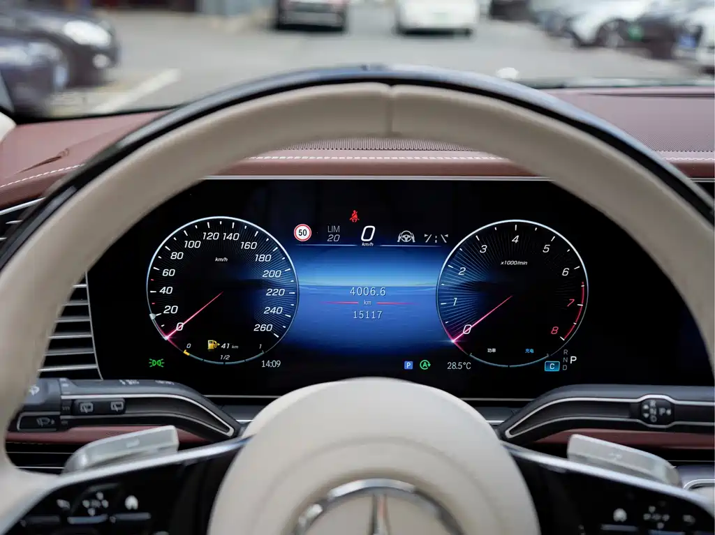 Mercedes-Benz GLS — миниатюра 9