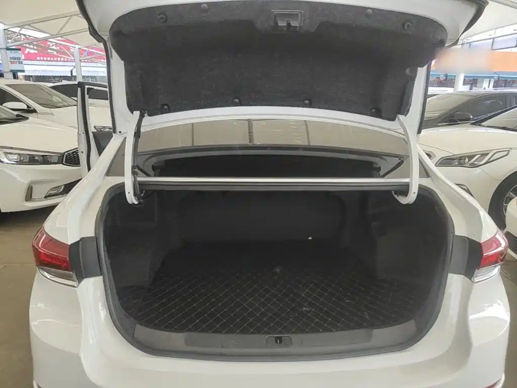 Buick Excelle — миниатюра 19